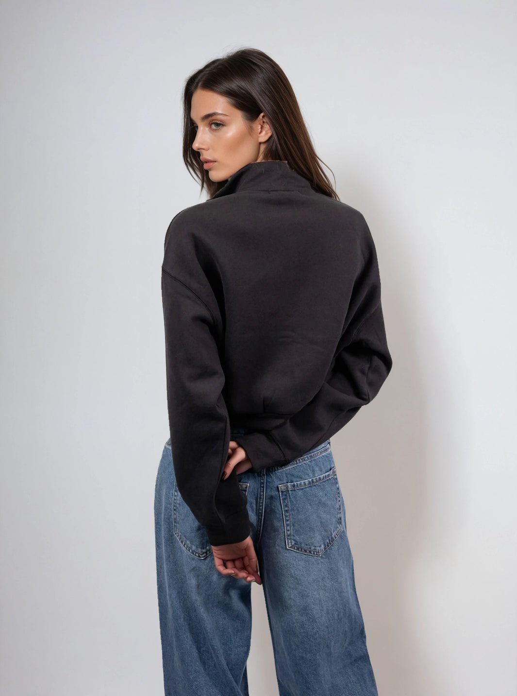 Cropped half - zip - Public Veil