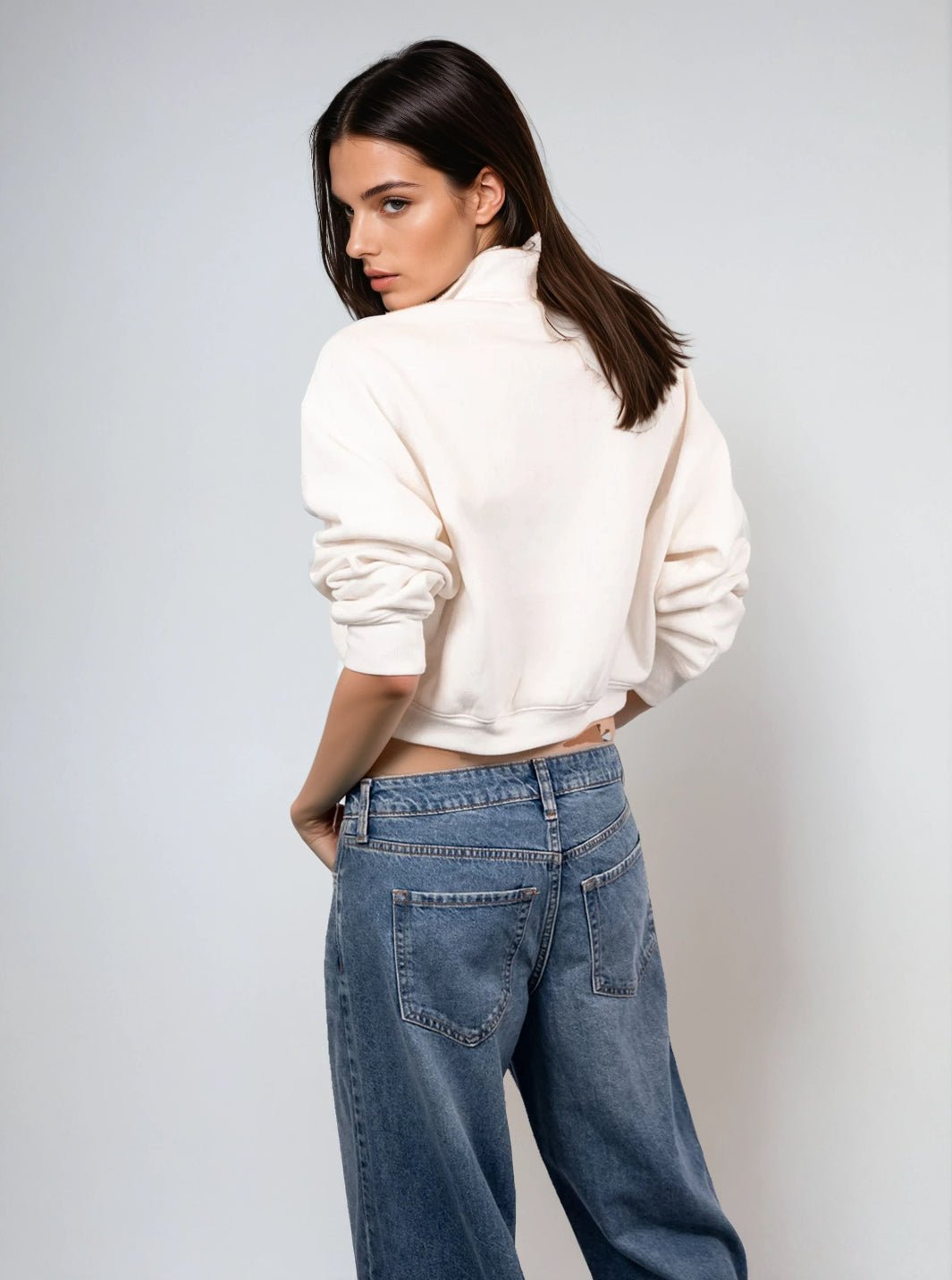 Cropped half - zip - Public Veil