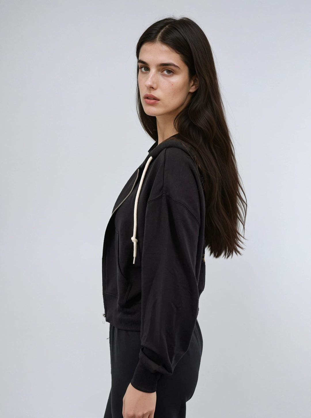 Lounge Cropped Full - Zip - Public Veil